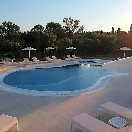 Santos Luxury Hotell Dassia (Corfu)